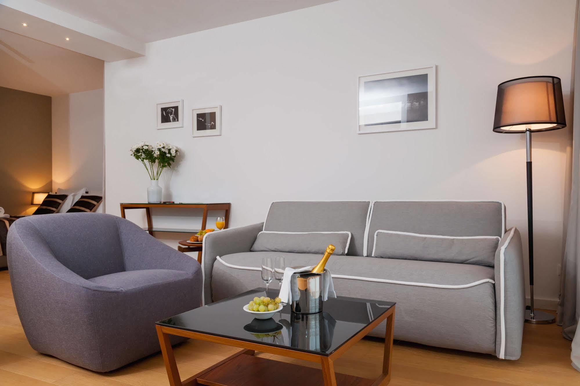 By Vestibul Palace Apartmanhotel